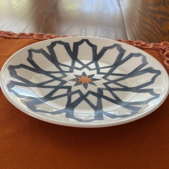 Set of 2 Corelle Amalfi Azul Dessert Bread and Butter Plates 6.75” Made in USA - Picture 5 of 6